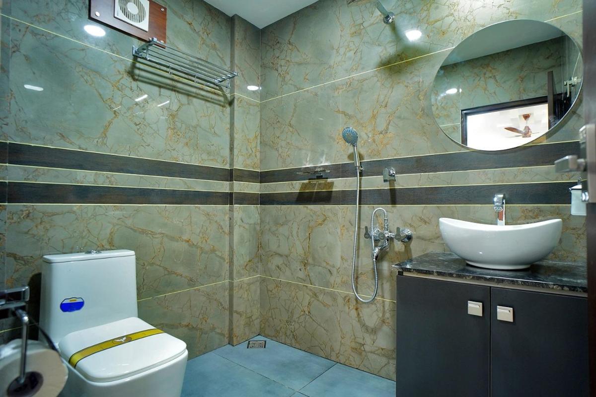 Universal Residency Perumpāvūr Exteriér fotografie